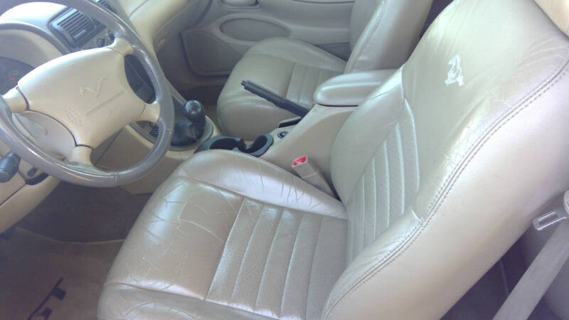 2000 Ford Mustang GT