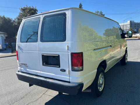 2014 Ford E-Series E-150
