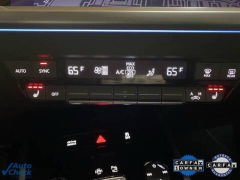 2024 Audi Q4 e-tron quattro Premium Plus 50