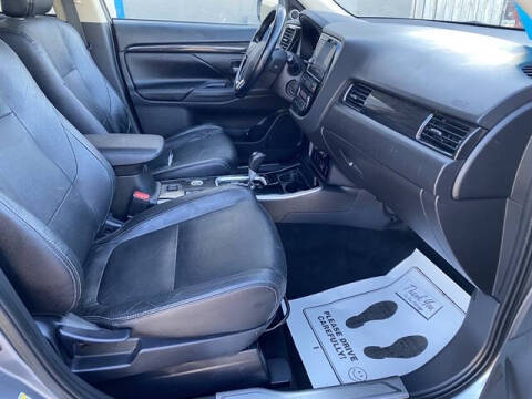 2017 Mitsubishi Outlander SEL