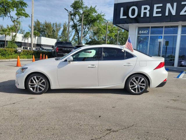 2020 Lexus IS 300