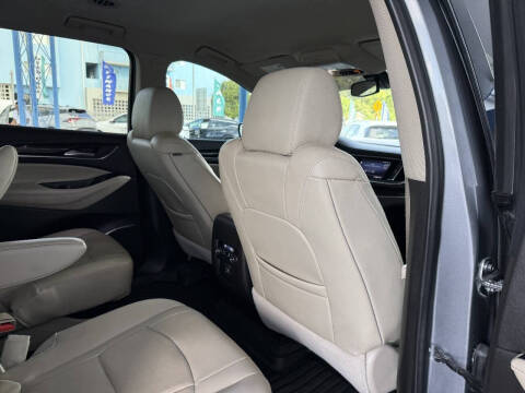 2021 Buick Enclave Essence