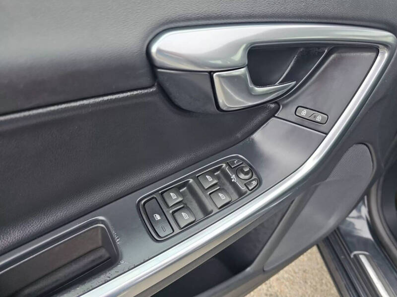 2015 Volvo V60 T5 Premier Plus