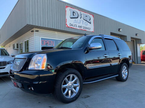 2007 GMC Yukon for sale at D & R Auto Sales in South Sioux City NE