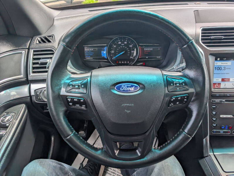 2017 Ford Explorer Sport