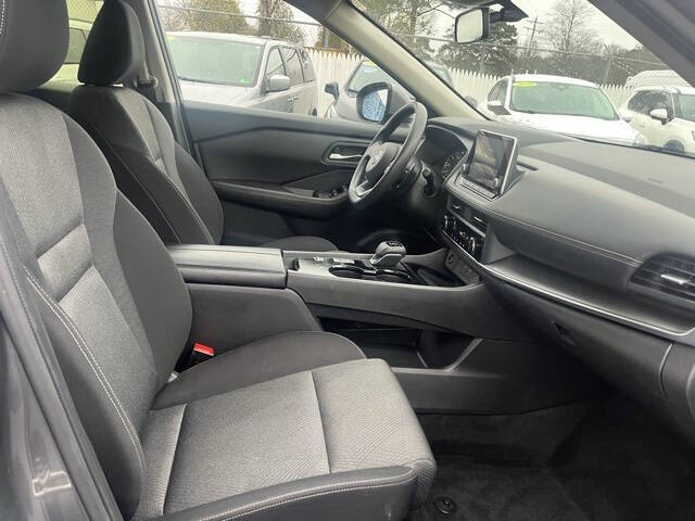 2024 Nissan Rogue SV