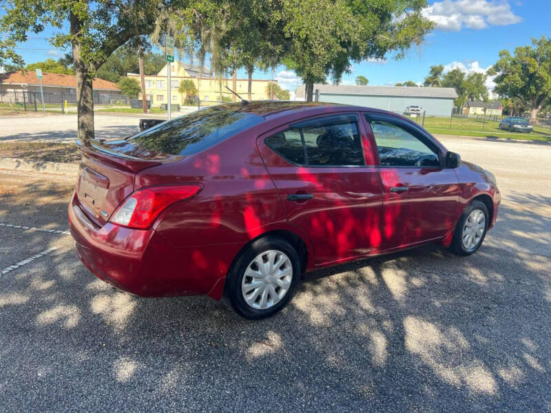 2014 Nissan Versa 1.6 S Plus