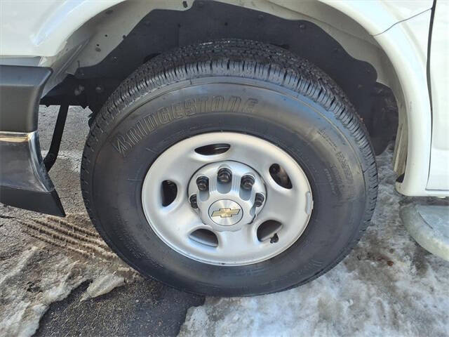 2024 Chevrolet Express 2500