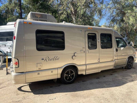 2004 Winnebago Rialta 22QD