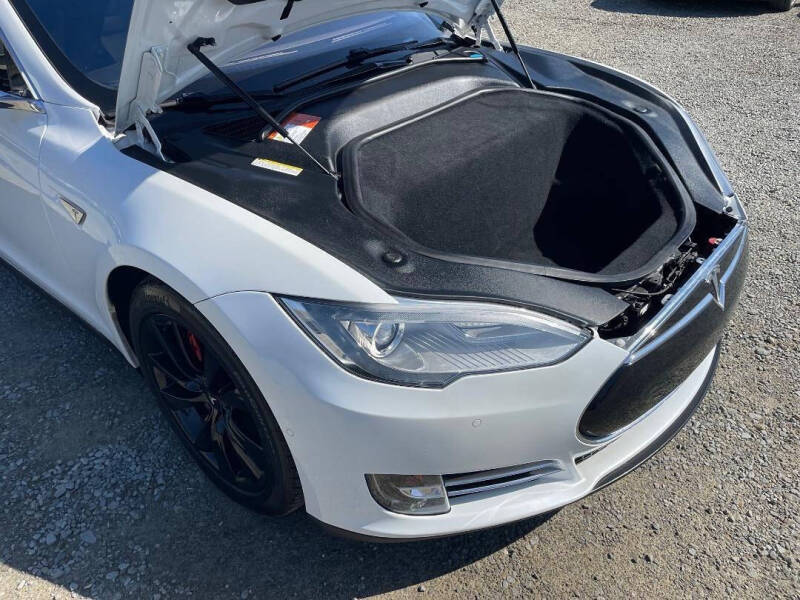 2015 Tesla Model S P85D