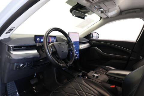 2022 Ford Mustang Mach-E Select