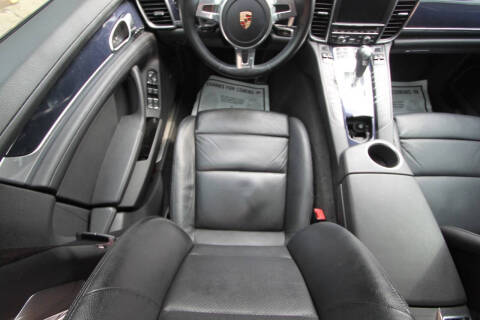 2013 Porsche Panamera 4