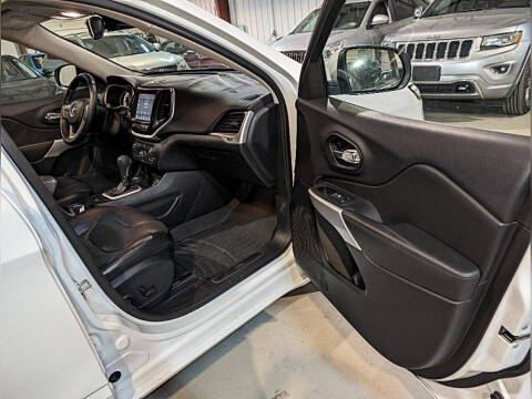 2017 Jeep Cherokee Overland