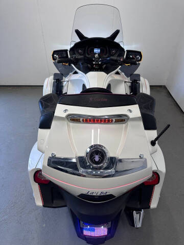 2016 Can-Am Spyder RT SE6