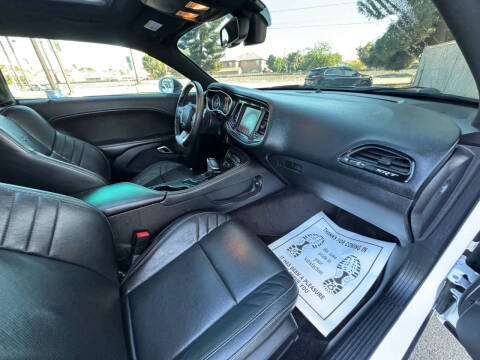 2016 Dodge Challenger SRT 392