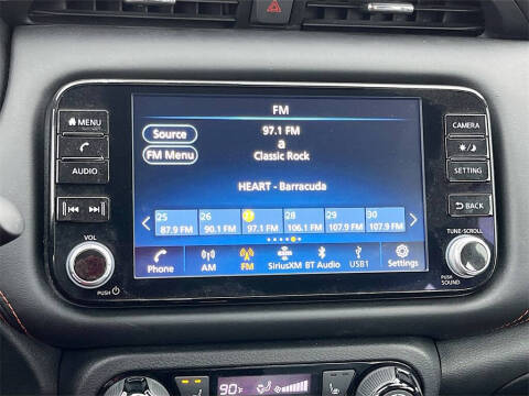 2024 Nissan Kicks SR