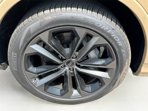 2025 Audi Q7 quattro Premium Plus 55 TFSI