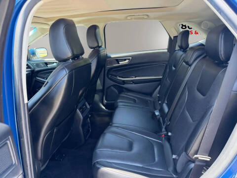 2020 Ford Edge Titanium