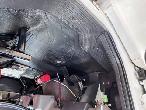 2018 Freightliner M2 106