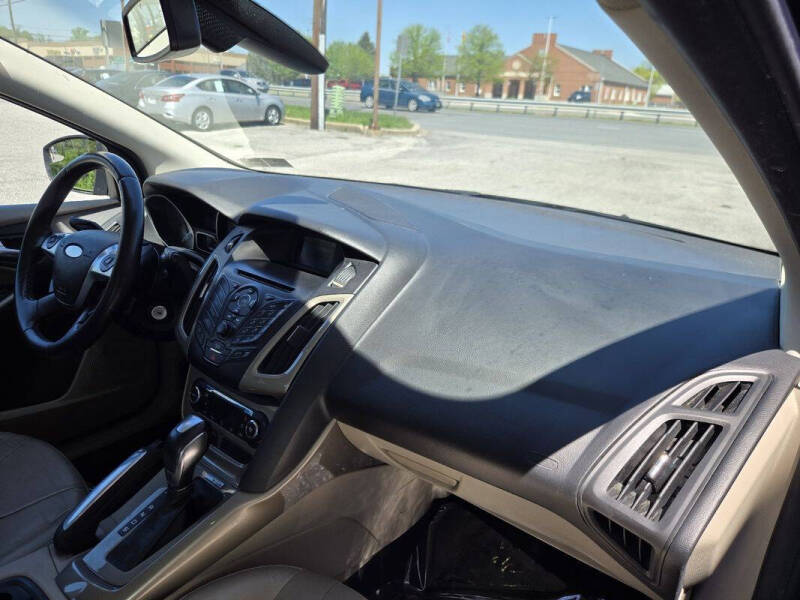 2012 Ford Focus SEL