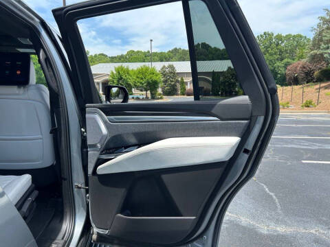 2025 Cadillac Escalade-V