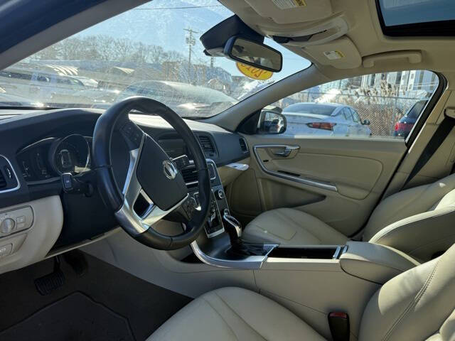 2015 Volvo V60 T5 Drive-E Premier