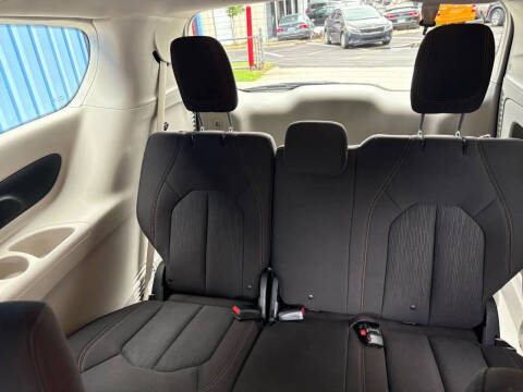 2018 Chrysler Pacifica Touring Plus