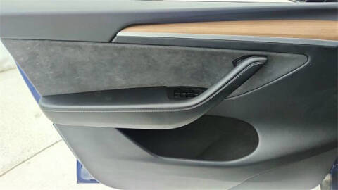 2025 Tesla Model Y Long Range