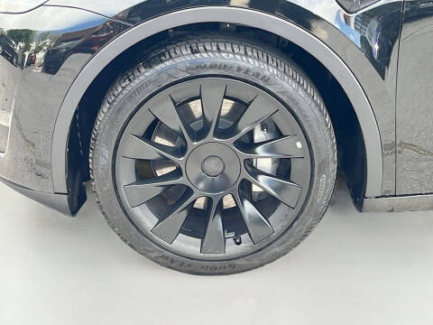 2024 Tesla Model Y Long Range