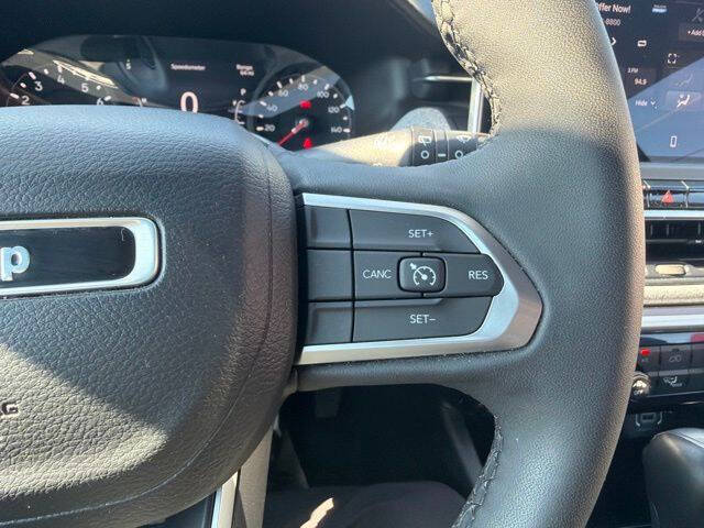 2023 Jeep Compass Latitude Lux
