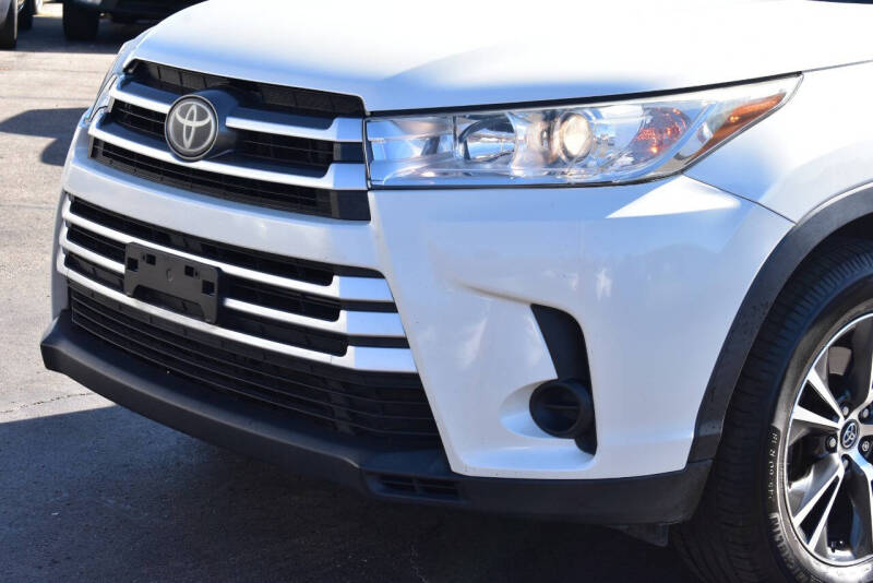 2017 Toyota Highlander LE