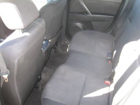 2013 Mazda MAZDA3 i SV