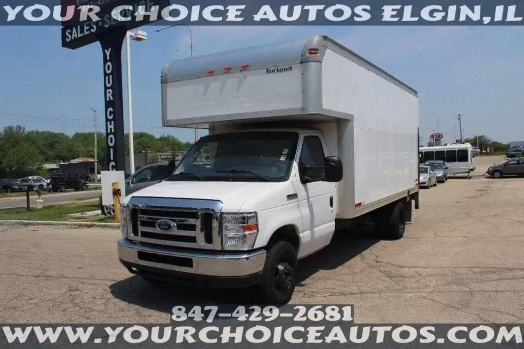 2017 Ford E-Series E 450 SD 2dr Commercial/Cutaway/Chassis 138 176 in. WB's photo