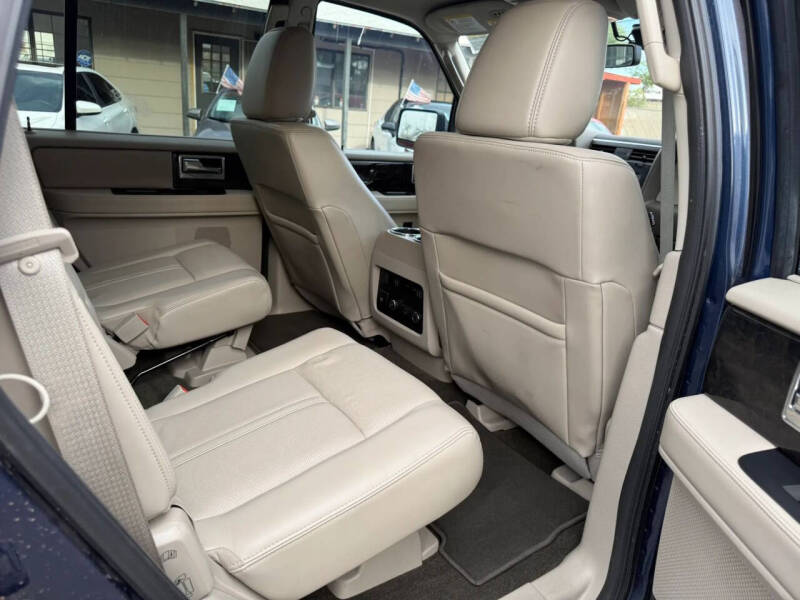 2017 Lincoln Navigator Select