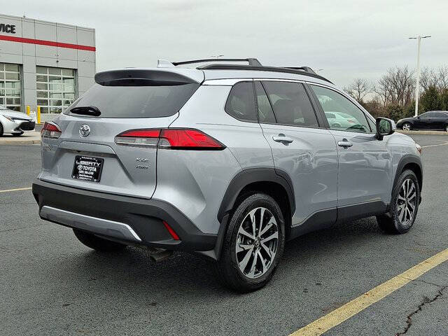 2024 Toyota Corolla Cross XLE