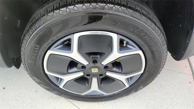 2023 Rivian R1T Adventure