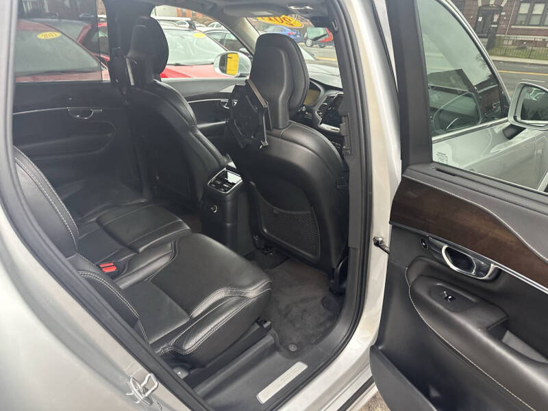 2017 Volvo XC90 T8 eAWD Inscription