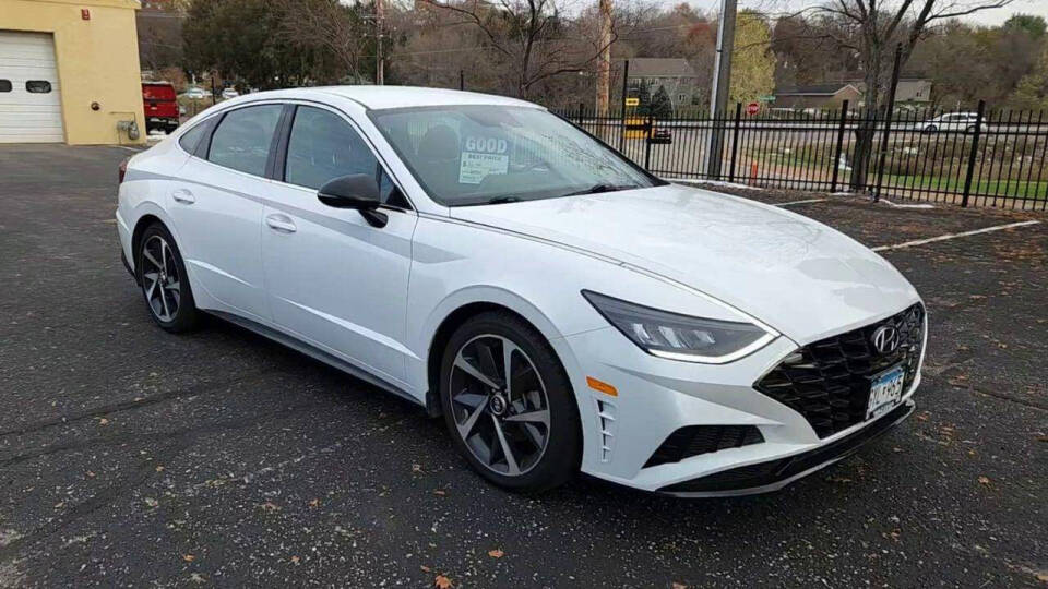 2021 Hyundai SONATA for sale at Victoria Auto Sales in Victoria, MN