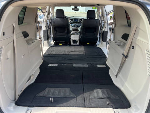 2018 Chrysler Pacifica Touring L