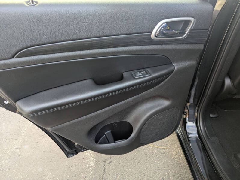 2019 Jeep Grand Cherokee Laredo