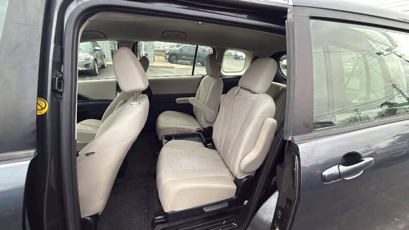 2012 Mazda MAZDA5 Touring