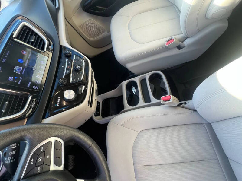 2017 Chrysler Pacifica Touring