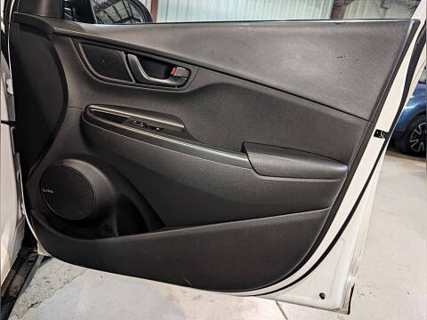 2021 Hyundai Kona SEL Plus