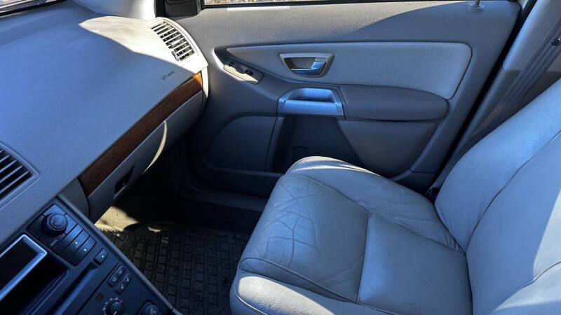 2004 Volvo XC90 T6
