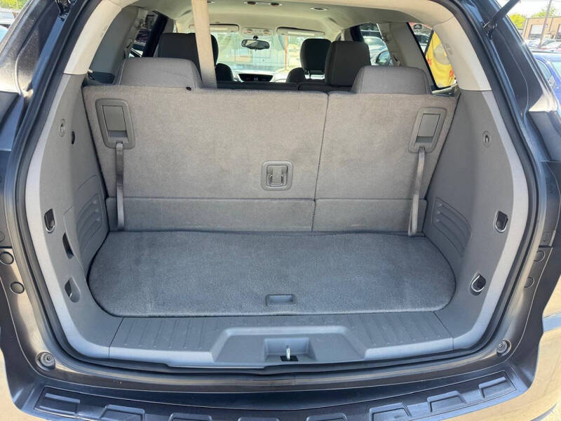 2017 Chevrolet Traverse LS