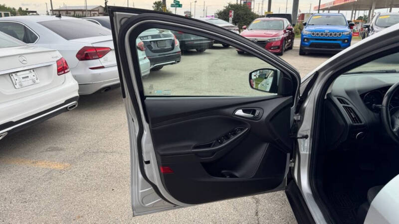 2017 Ford Focus SE