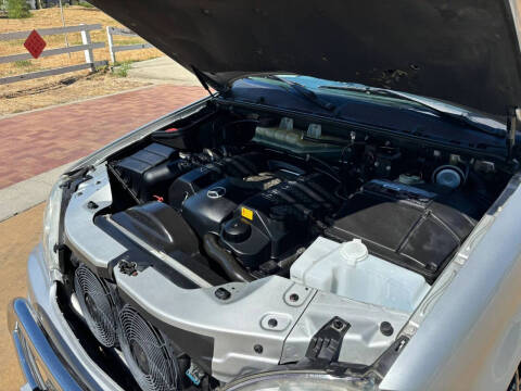 2000 Mercedes-Benz M-Class ML 320