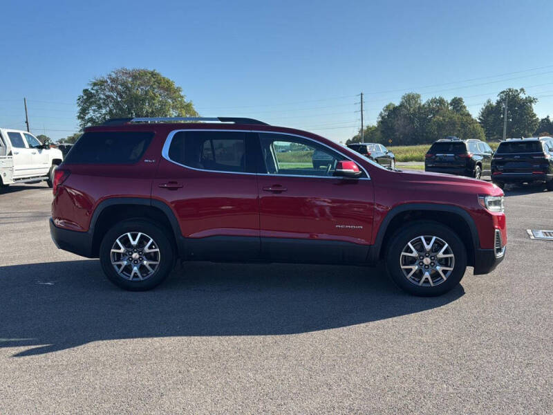 2023 GMC Acadia SLT