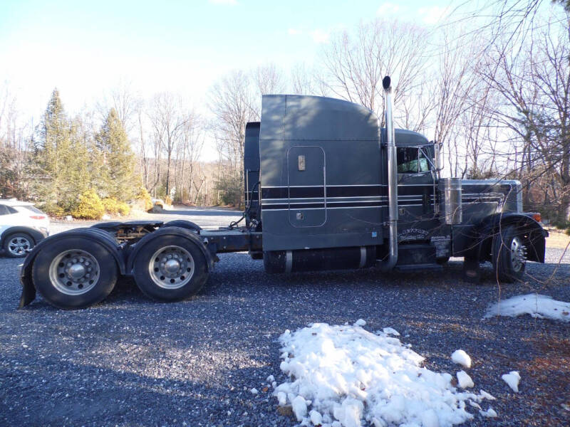 2003 Peterbilt 379