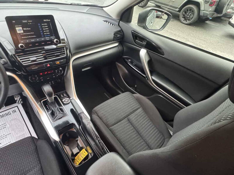 2024 Mitsubishi Eclipse Cross LE